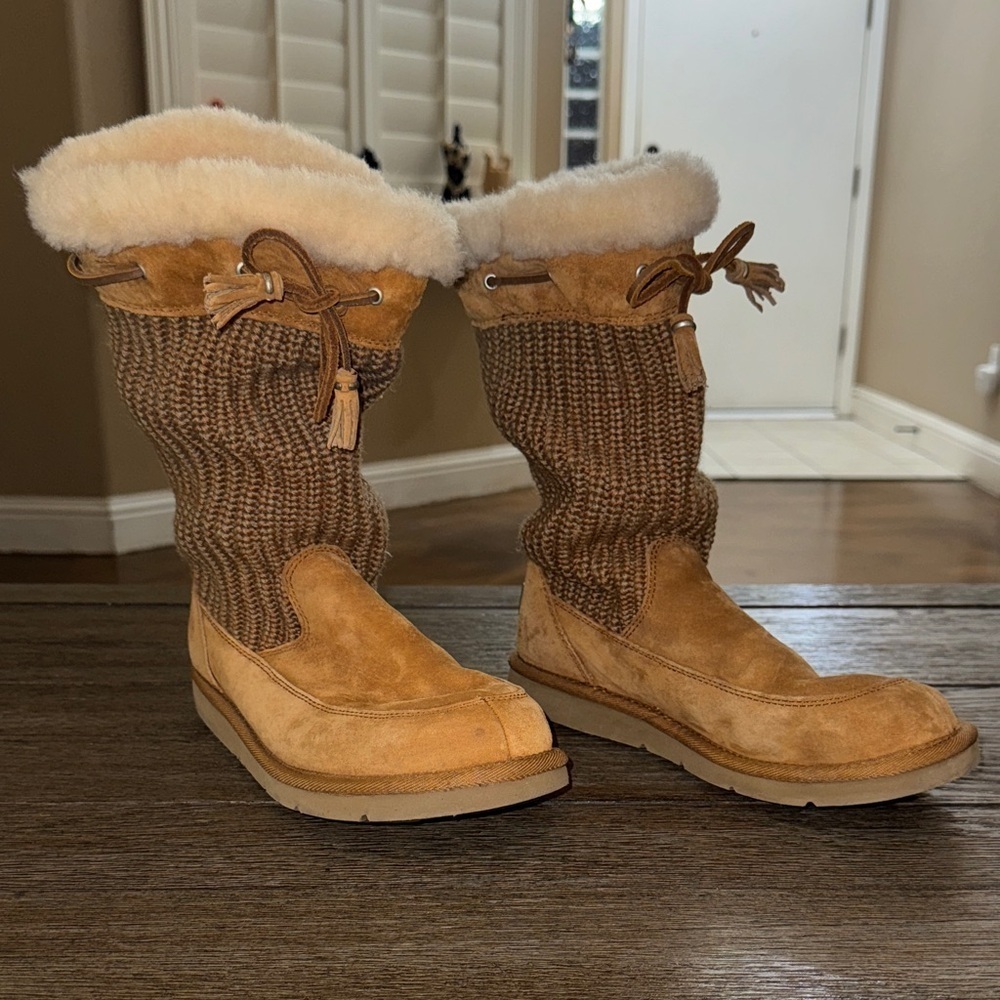 UGG Suburb Knit Sweater Boot Chestnut